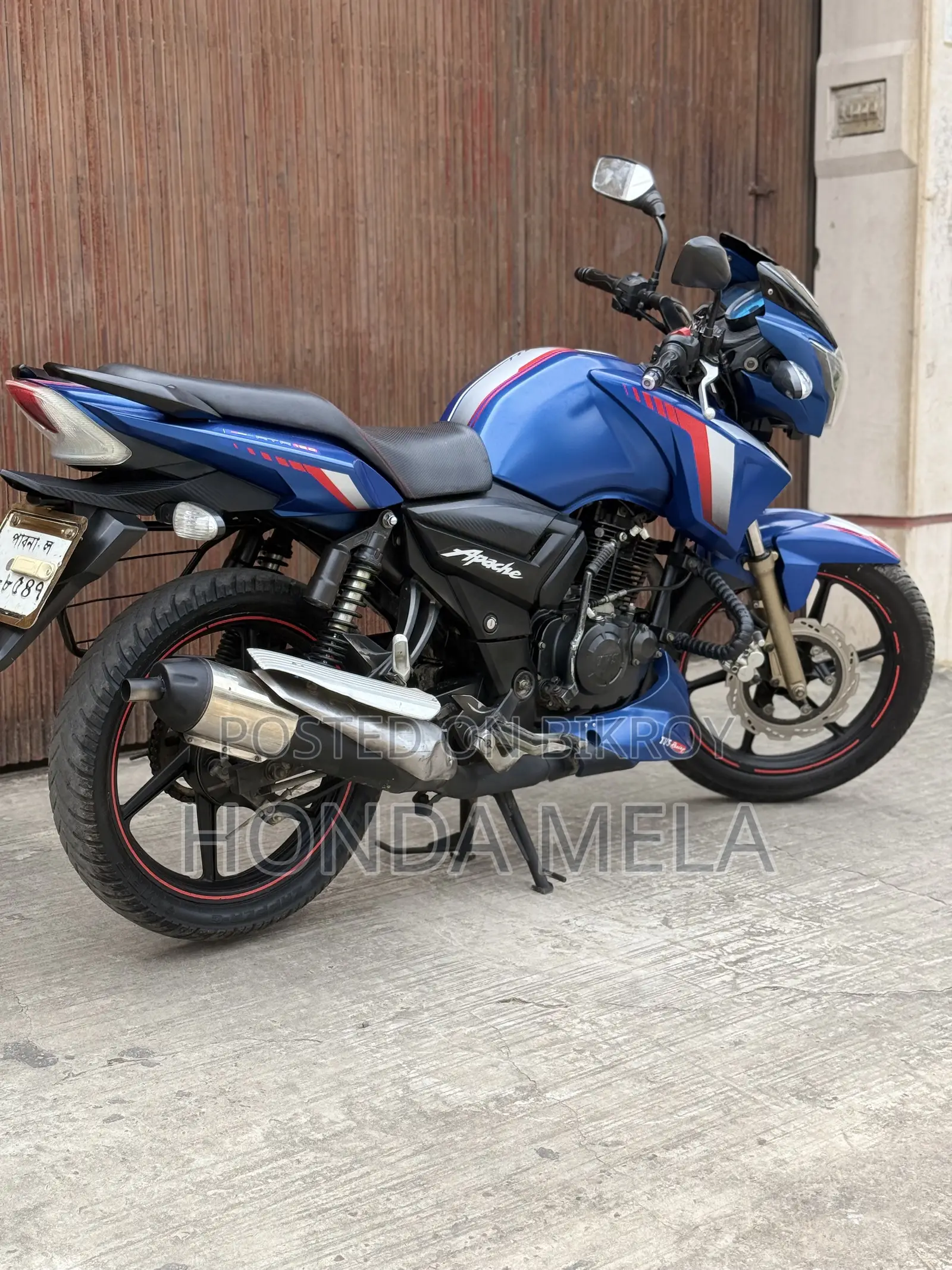 TVS Apache RTR 160 2V 2018 Blue