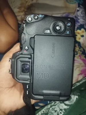 Canon 200D Brand New Condition