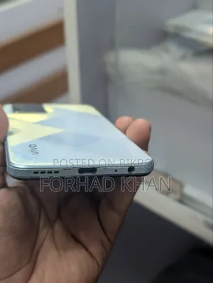 Vivo Y21 64 GB Blue