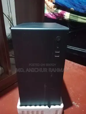 Desktop Computer 8GB AMD Ryzen 5 SSD 512GB
