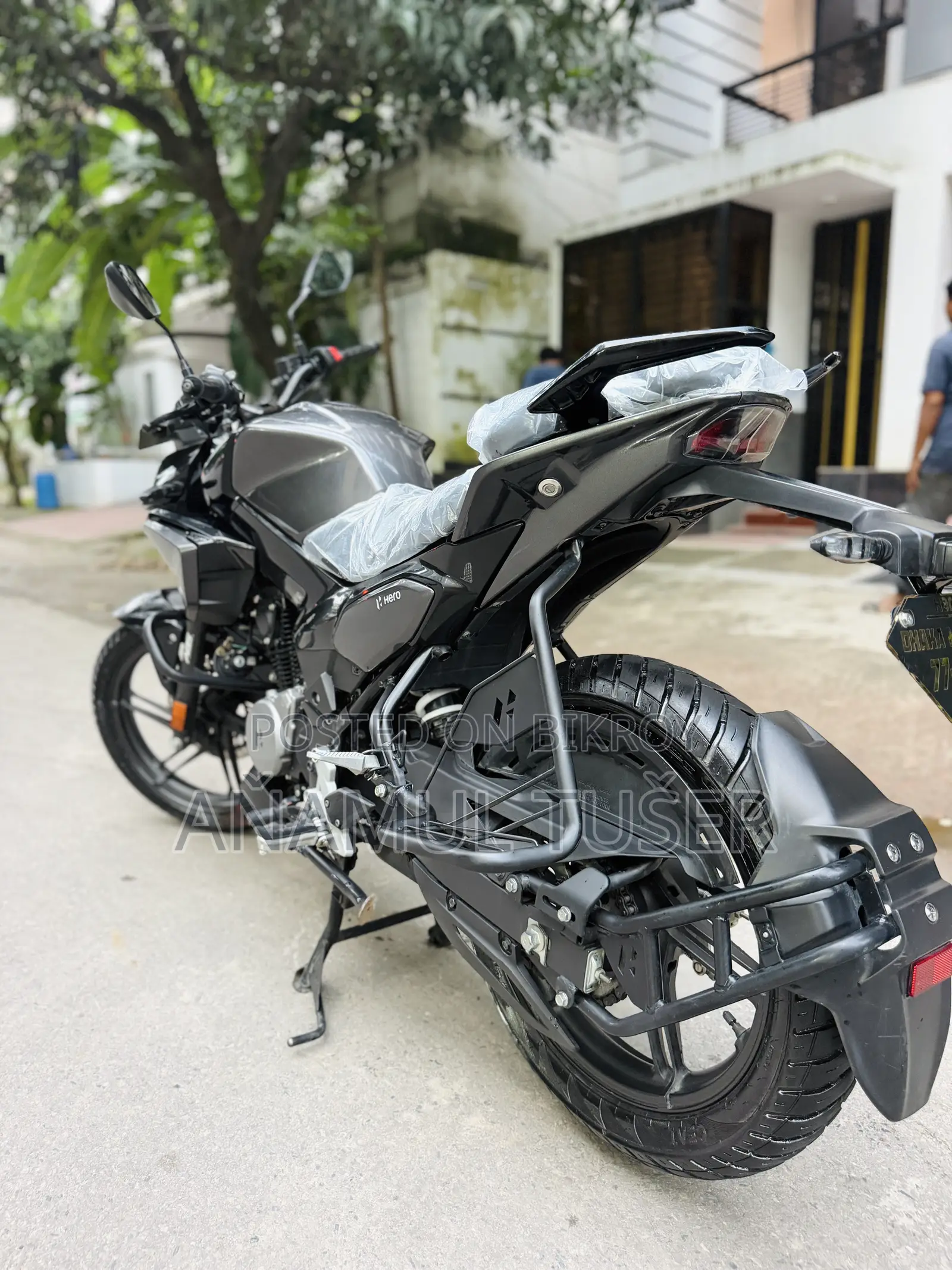 হিরো এক্সট্রিম ১২৫আর ২০২৬ ব্ল্যাক