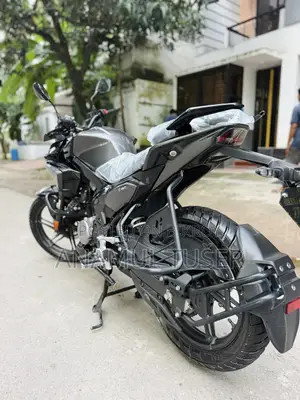 হিরো এক্সট্রিম ১২৫আর ২০২৬ ব্ল্যাক