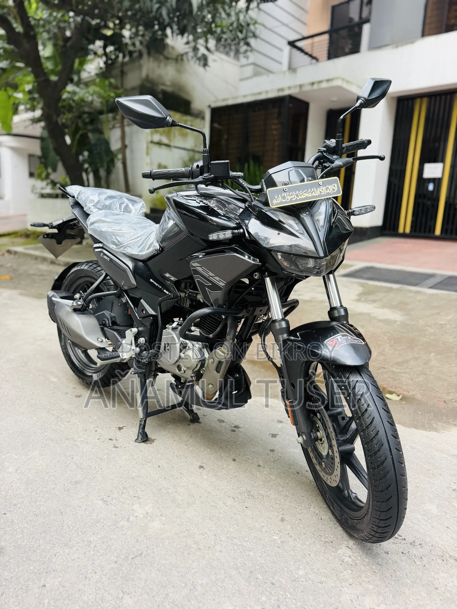 হিরো এক্সট্রিম ১২৫আর ২০২৬ ব্ল্যাক