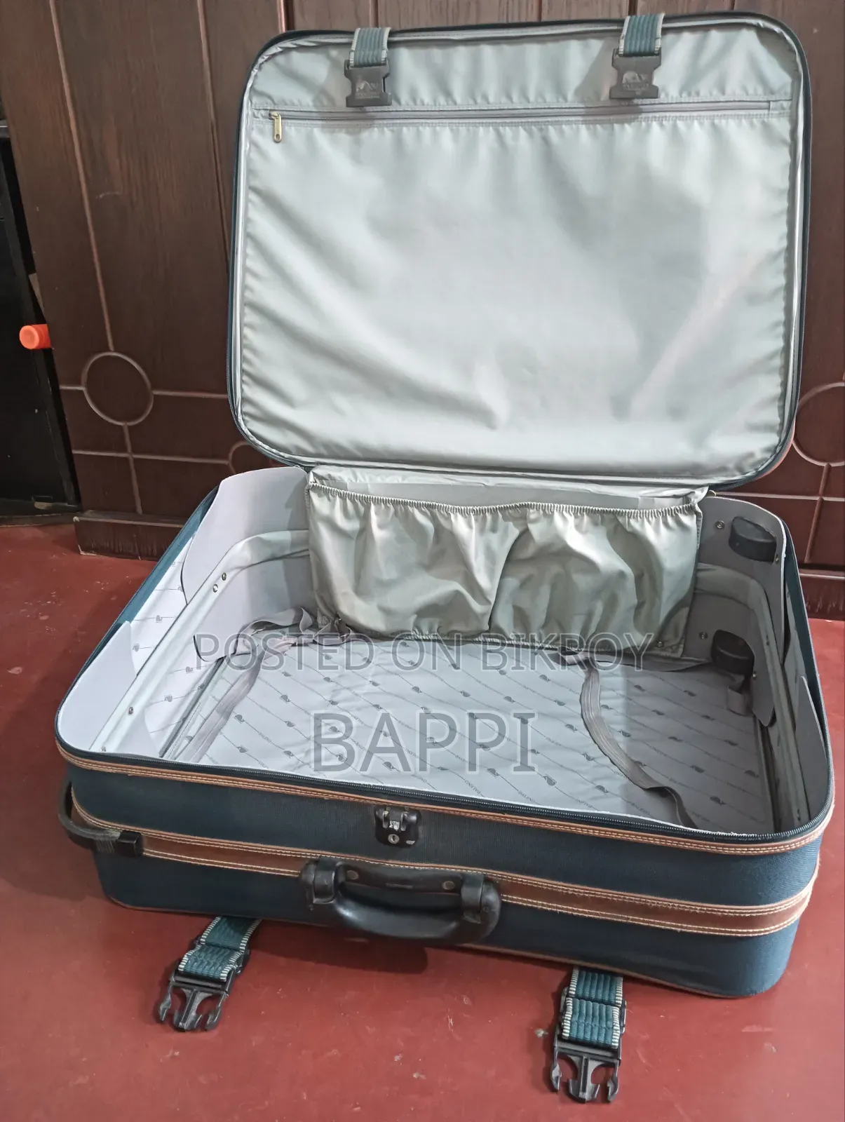 Used Big Luggage for Sale