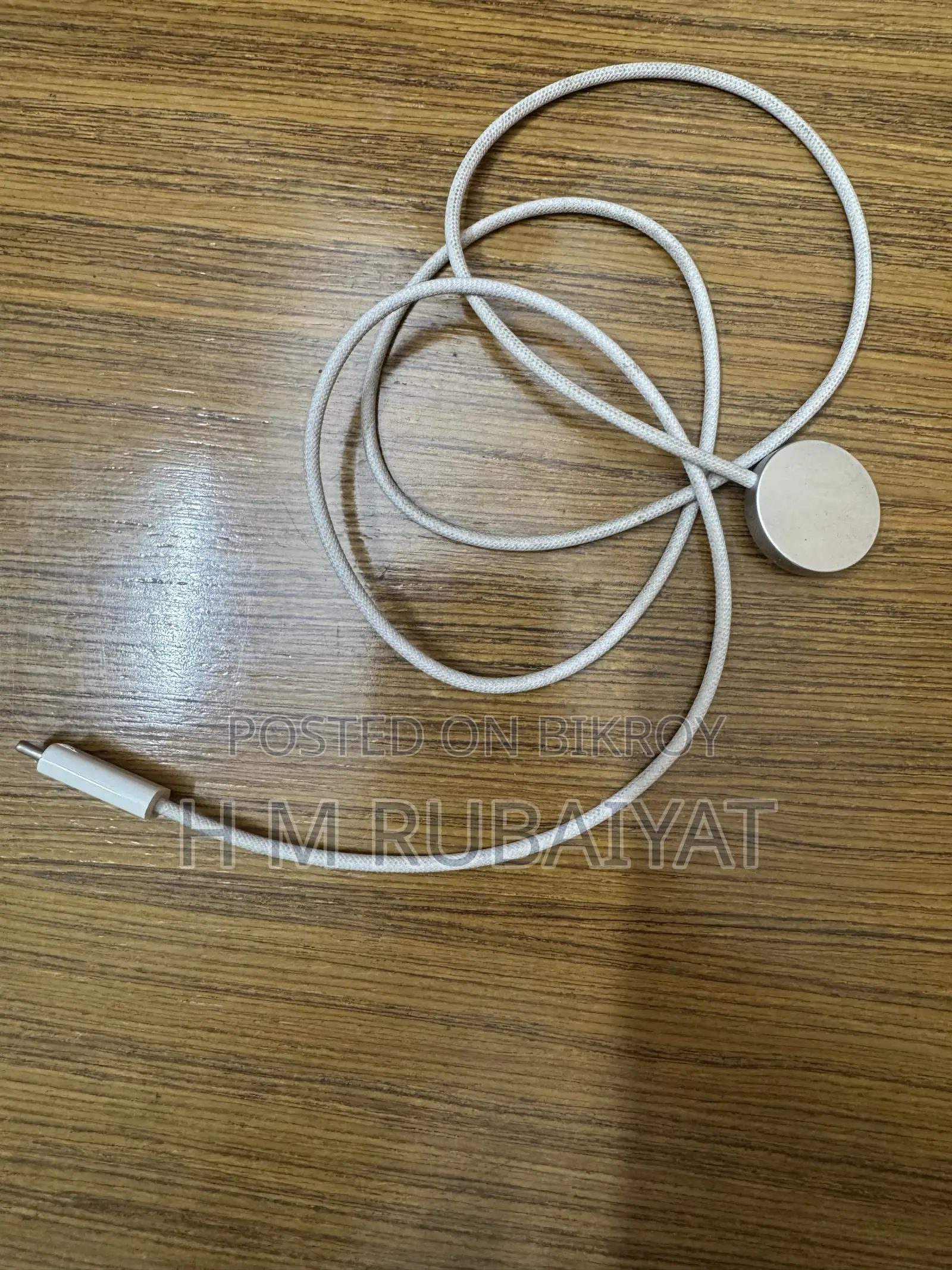 Apple Watch Ultra 2 GPS + Cellular, 49mm Titanium Milanese Loop