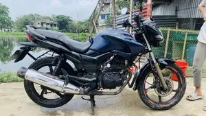 হিরো হাঙ্ক ২০১৮ নীল