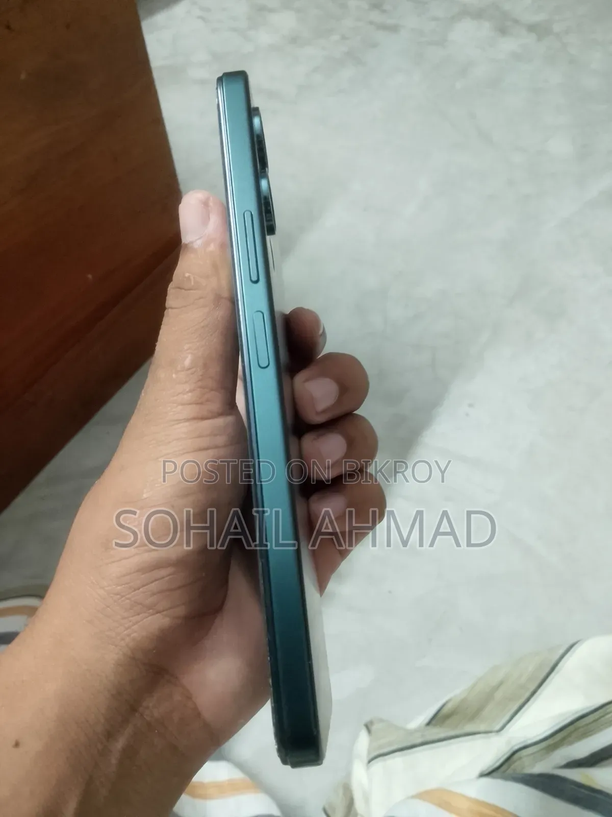 New Vivo Y04 128 GB Blue