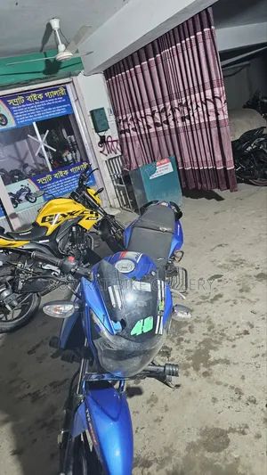 TVS Apache RTR 160 2V 2017 Blue