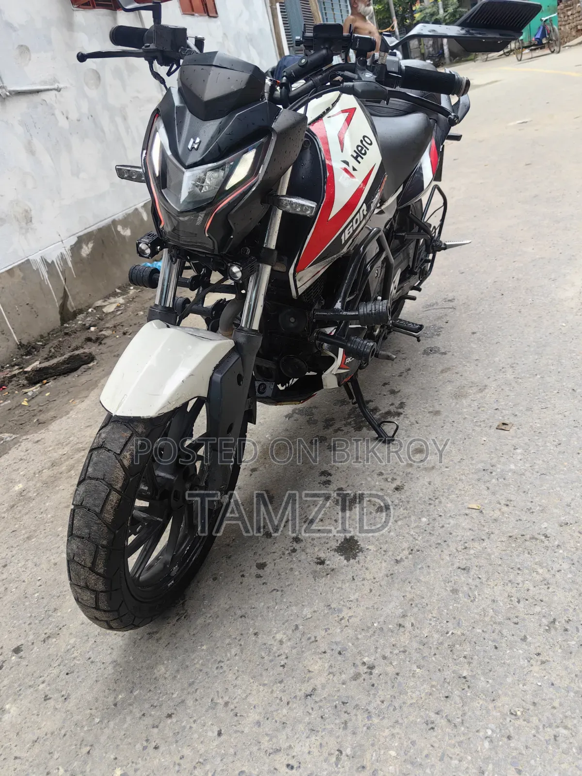 হিরো থ্রিলার ১৬০আর রিফ্রেশ ২০২৩ সাদা