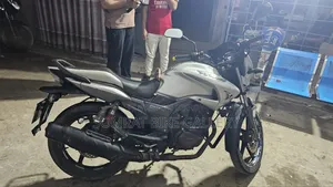 Hero Hunk 2020 White