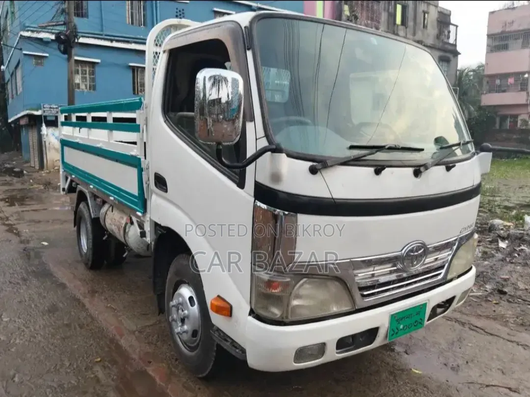 টয়োটা ডায়না পিকআপ ২০১৭