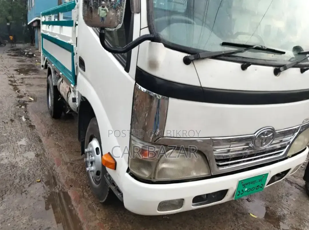 টয়োটা ডায়না পিকআপ ২০১৭