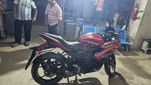 সুজুকি জিক্সার এসএফ ২০২০ রেড