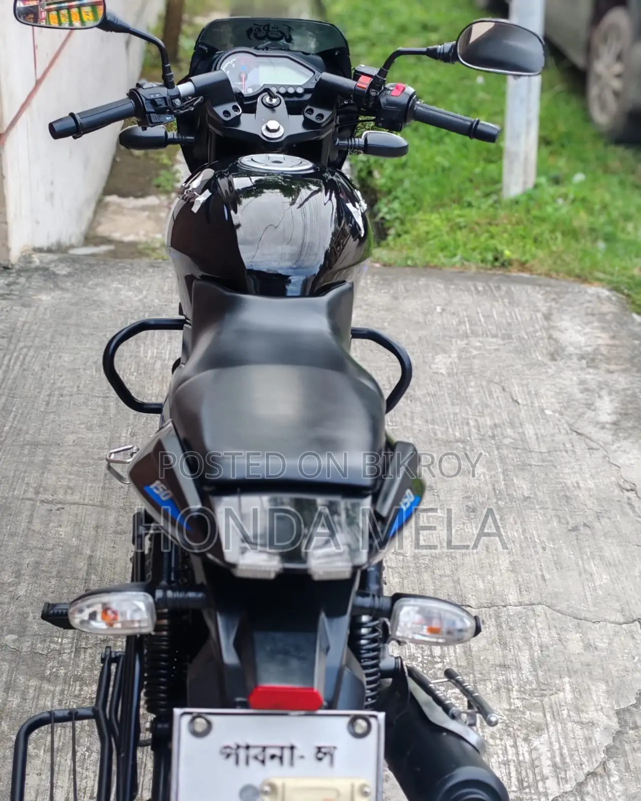 বাজাজ পালসার ১৫০ ২০২১ ব্ল্যাক