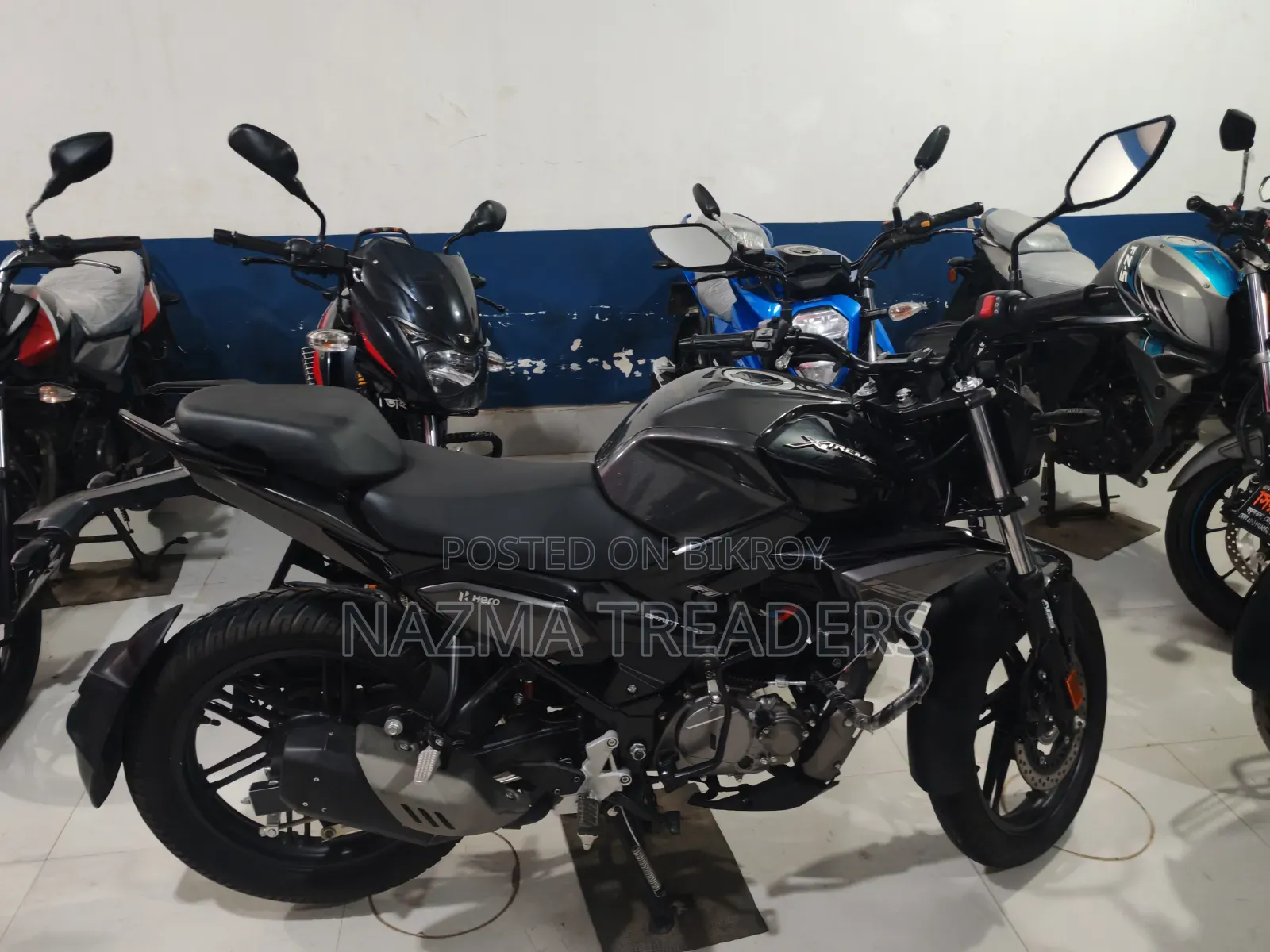 Hero Xtreme 125R 2026 Black