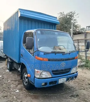 টয়োটা ডায়না কভার ভ্যান ২০০৩