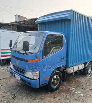 টয়োটা ডায়না কভার ভ্যান ২০০৩