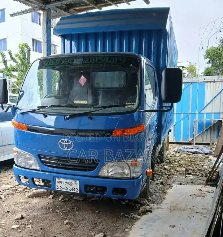 টয়োটা ডায়না কভার ভ্যান ২০০৩
