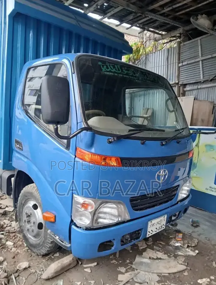 টয়োটা ডায়না কভার ভ্যান ২০০৩