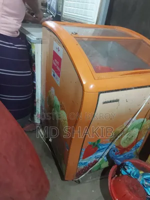 আইসক্রিম ফ্রিজ