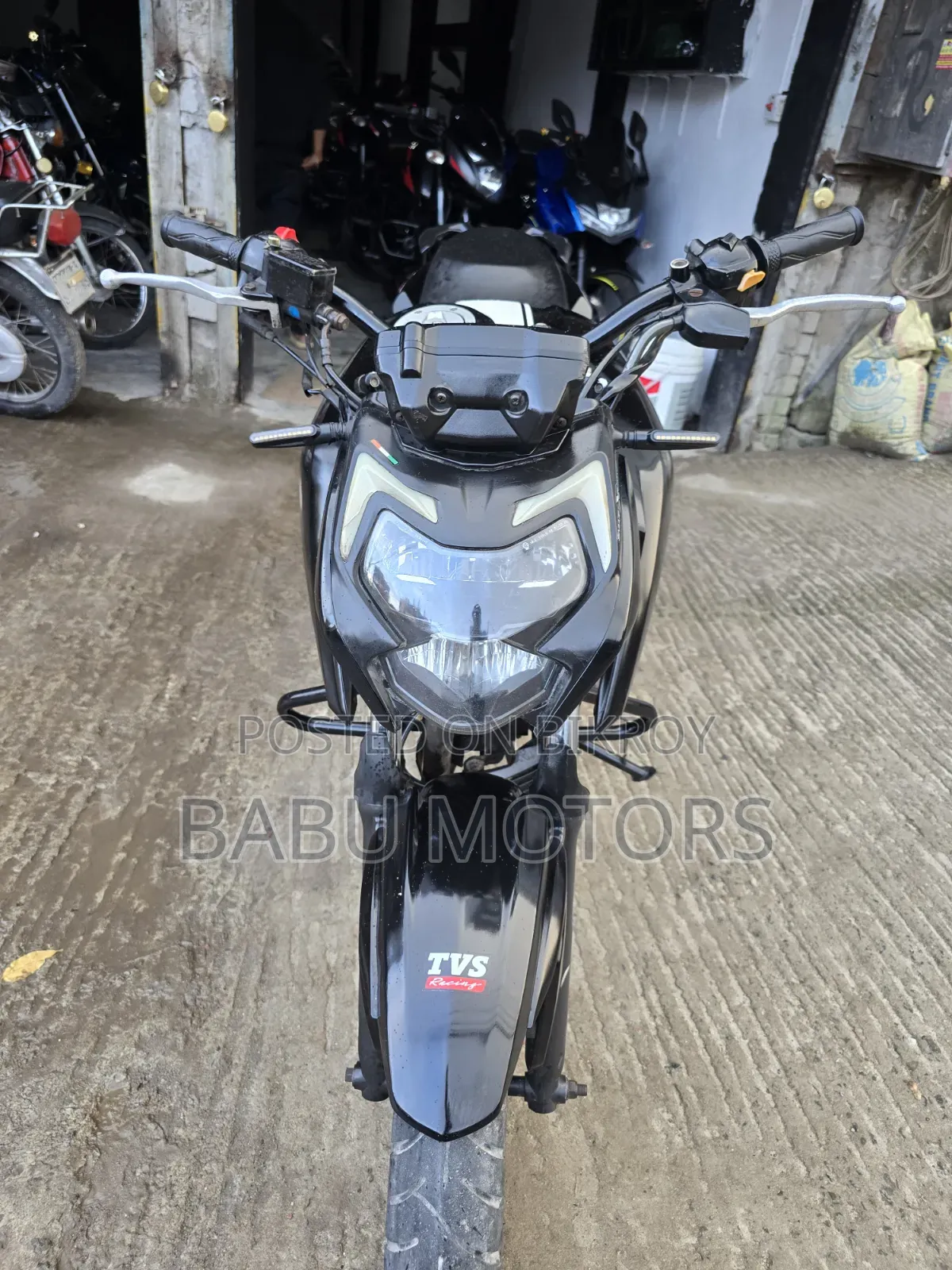 TVS Apache RTR 160 2V ABS 2022 Black