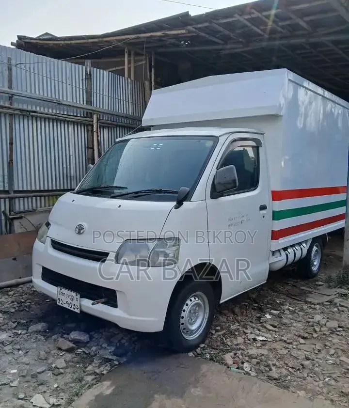 টয়োটা S40 কাভার ভ্যান ২০০৮