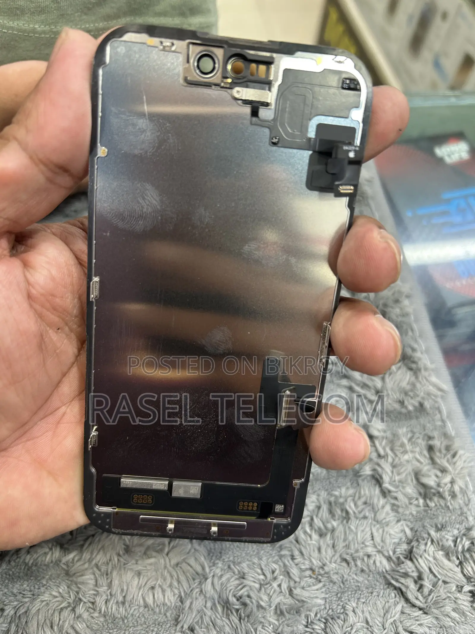 iPhone 15 100% Sat Orgnal Despley