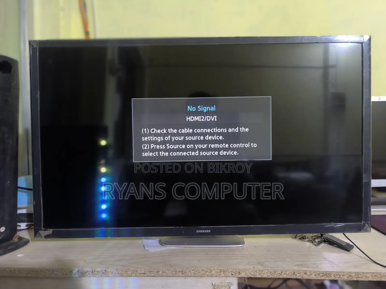 স্যামসাং ৩২" Led TV ও আকাশ ডিটিএস সেটাপ ব্ক্স  এক সাথে
