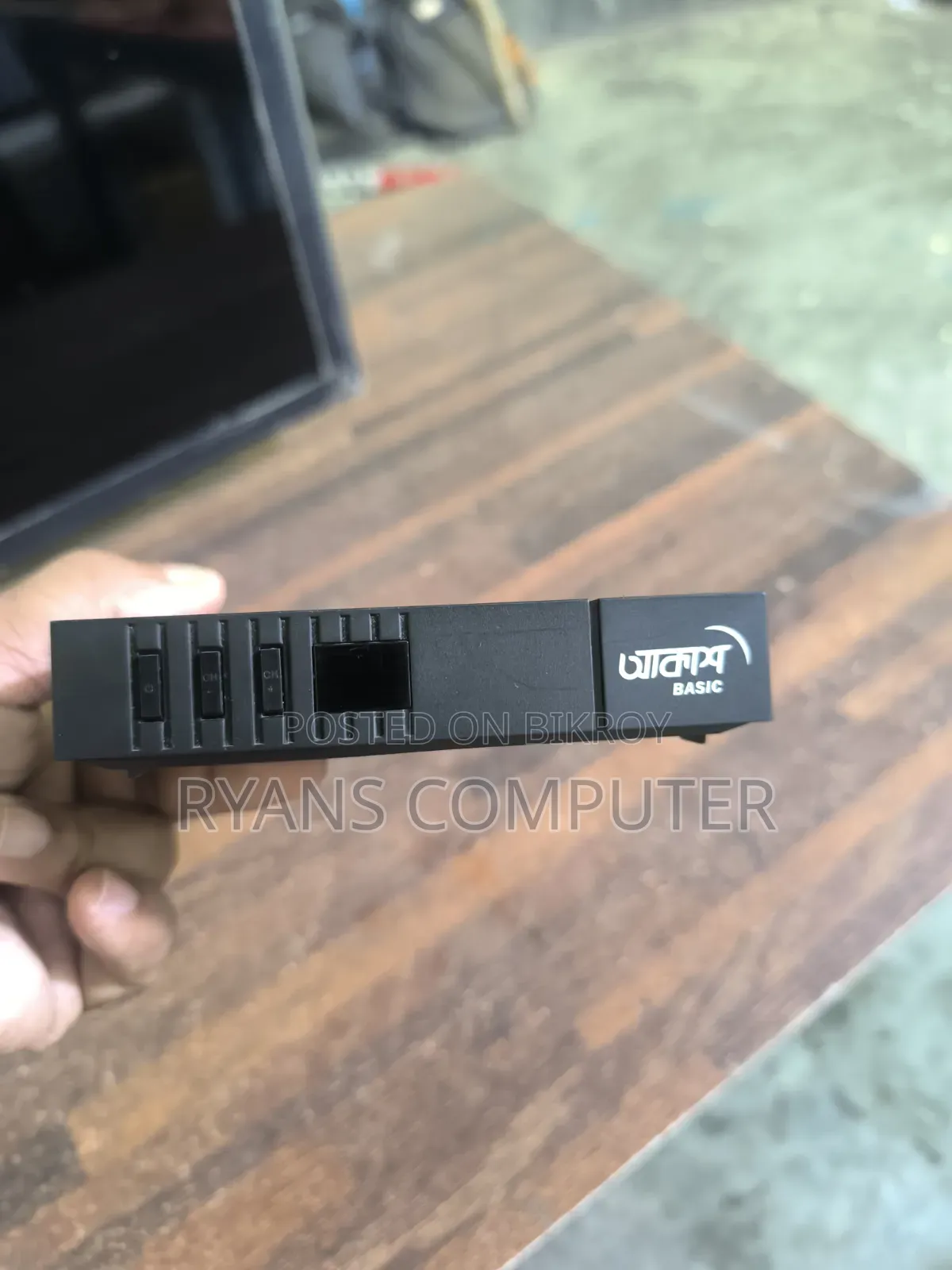 স্যামসাং ৩২" Led TV ও আকাশ ডিটিএস সেটাপ ব্ক্স  এক সাথে