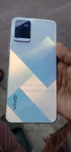 Vivo Y21 64 GB