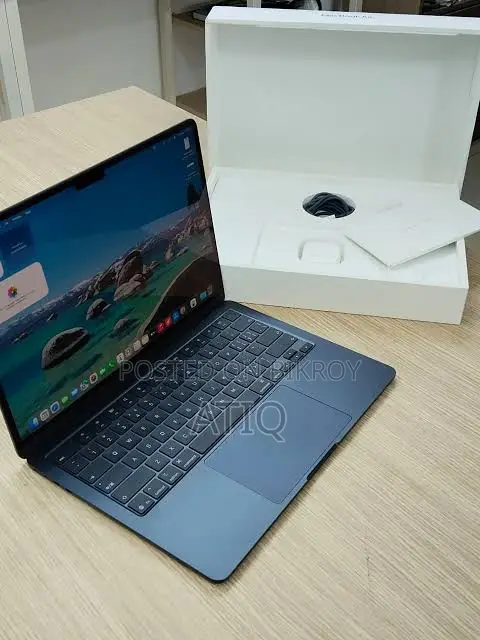 Laptop Apple MacBook Air 2026 M5 16GB Apple M5 SSD 512GB