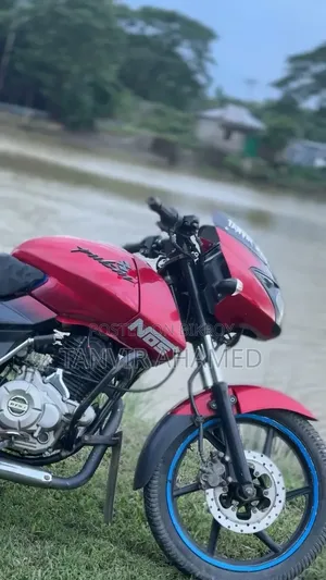 Bajaj Pulsar 150 2012 Red