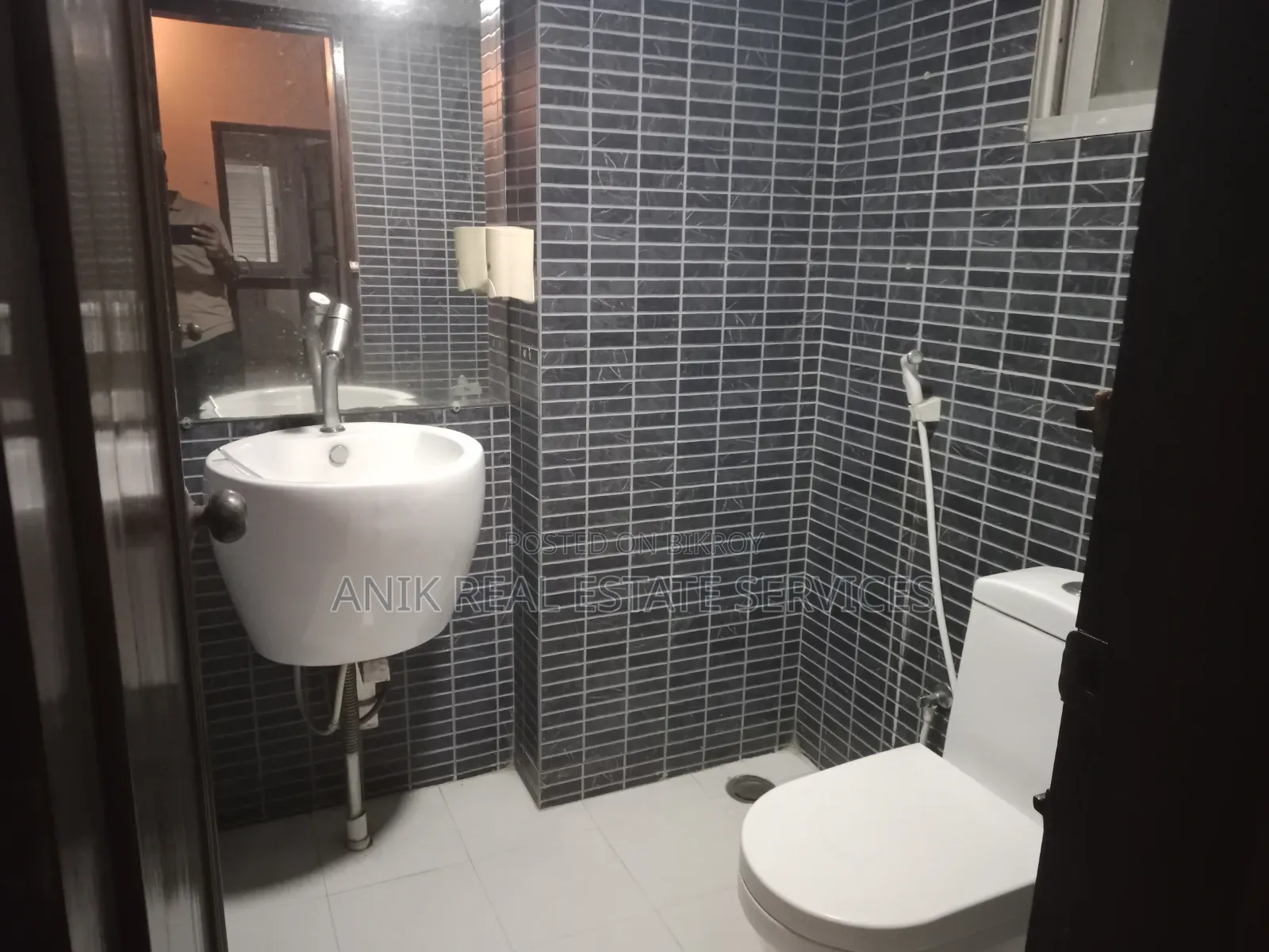 3bdrm Apartment in Anik Real Estate, Gulshan for rent
