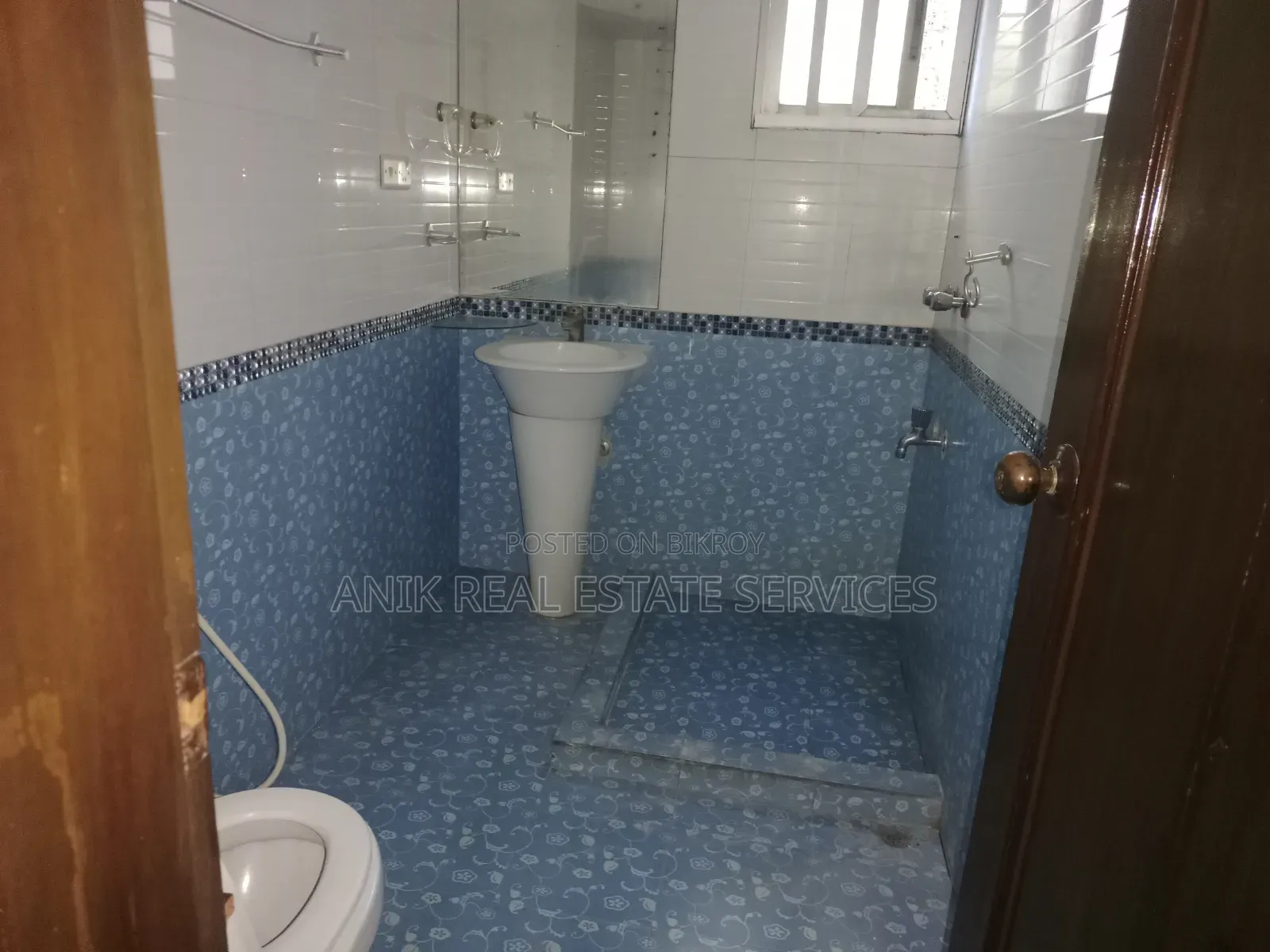 3bdrm Apartment in Anik Real Estate, Gulshan for rent