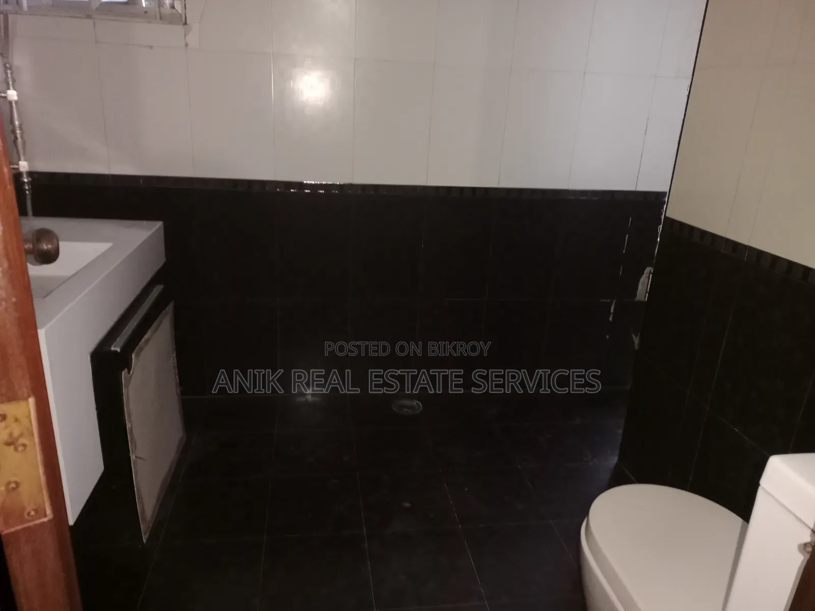 3bdrm Apartment in Anik Real Estate, Gulshan for rent