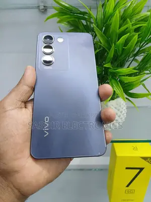 Vivo Y200e 128 GB Blue