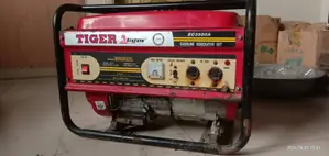 ৫ বছর ব্যবহৃত অরিজিনাল Tiger EC3500A (2.5 KW) জেনারেটর বিক্রি হবে