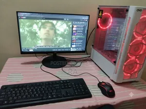 Desktop Computer Gigabyte 8GB Intel Core i5 SSD 256GB