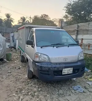 টয়োটা কেএম৭৫ কাভার ভ্যান ২০০৪