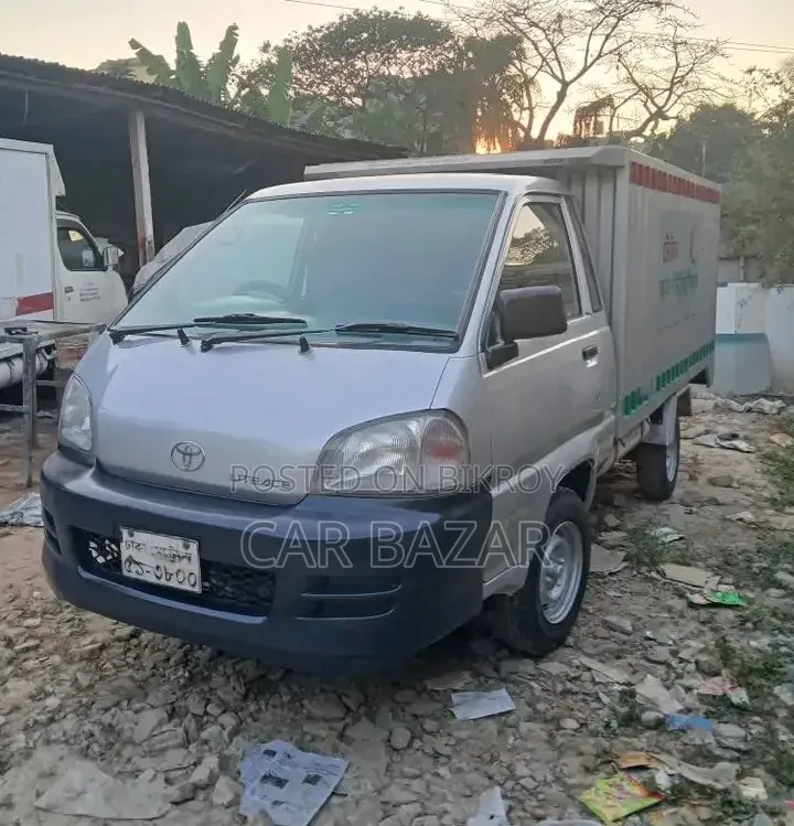 টয়োটা কেএম৭৫ কাভার ভ্যান ২০০৪