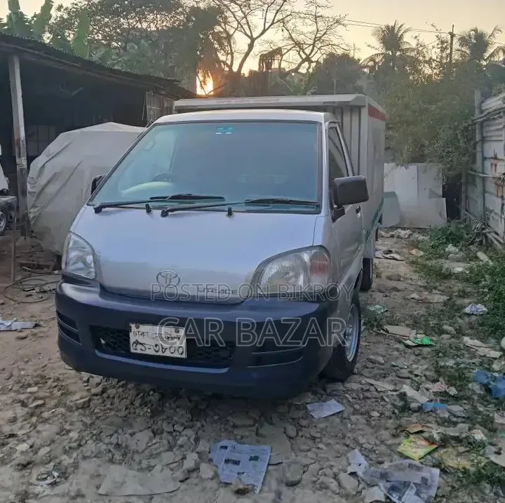 টয়োটা কেএম৭৫ কাভার ভ্যান ২০০৪
