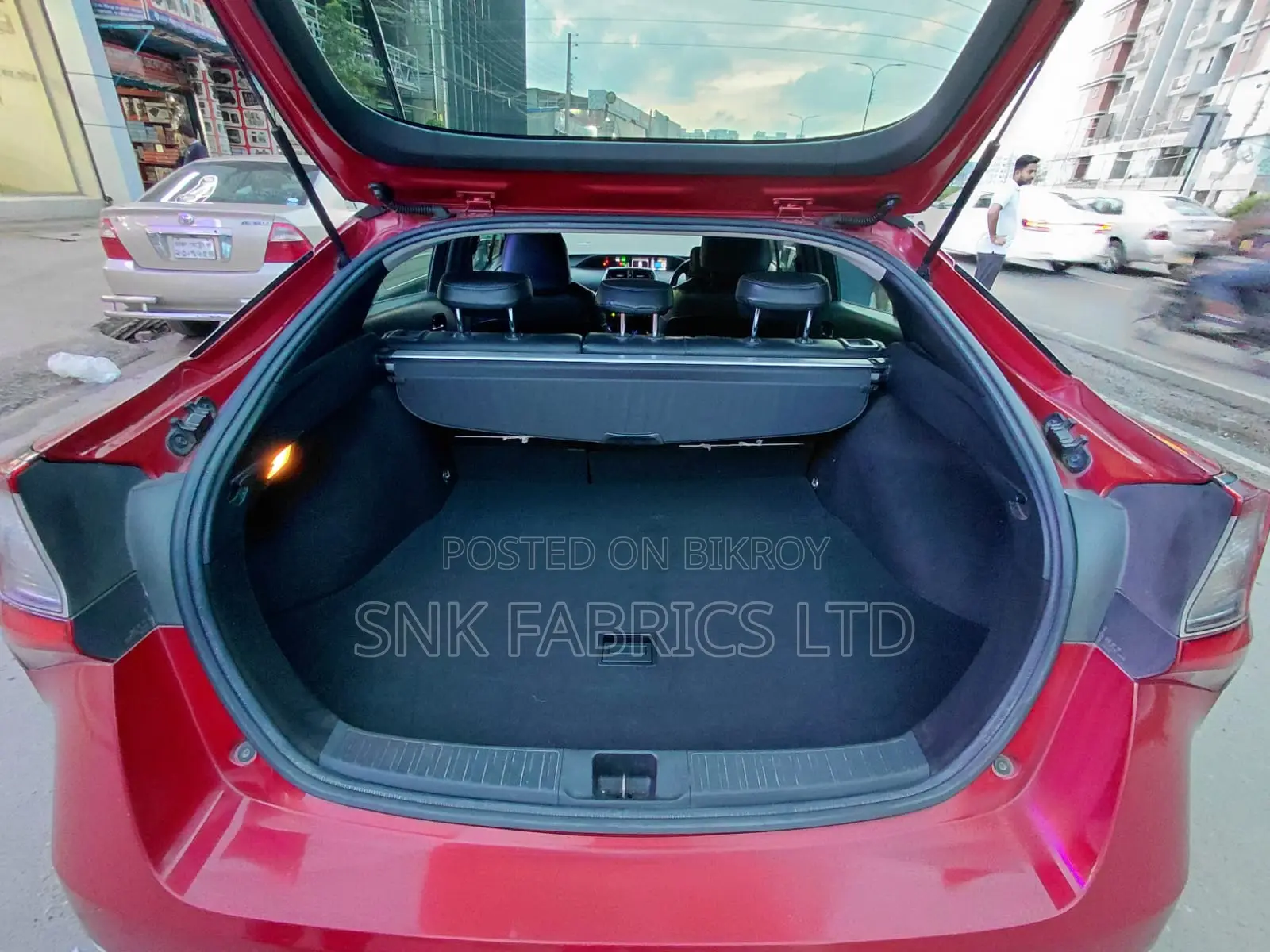 Toyota Prius 2019 Red