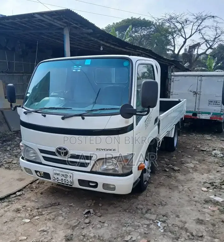 Toyota Dyna Pickup Diesel 2012
