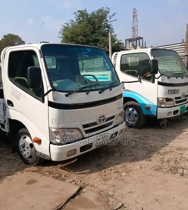 Toyota Dyna Pickup Diesel 2012