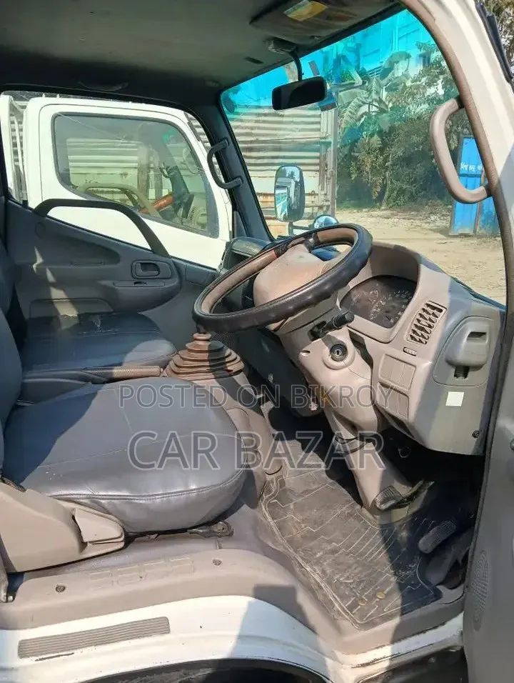 Toyota Dyna Pickup Diesel 2012