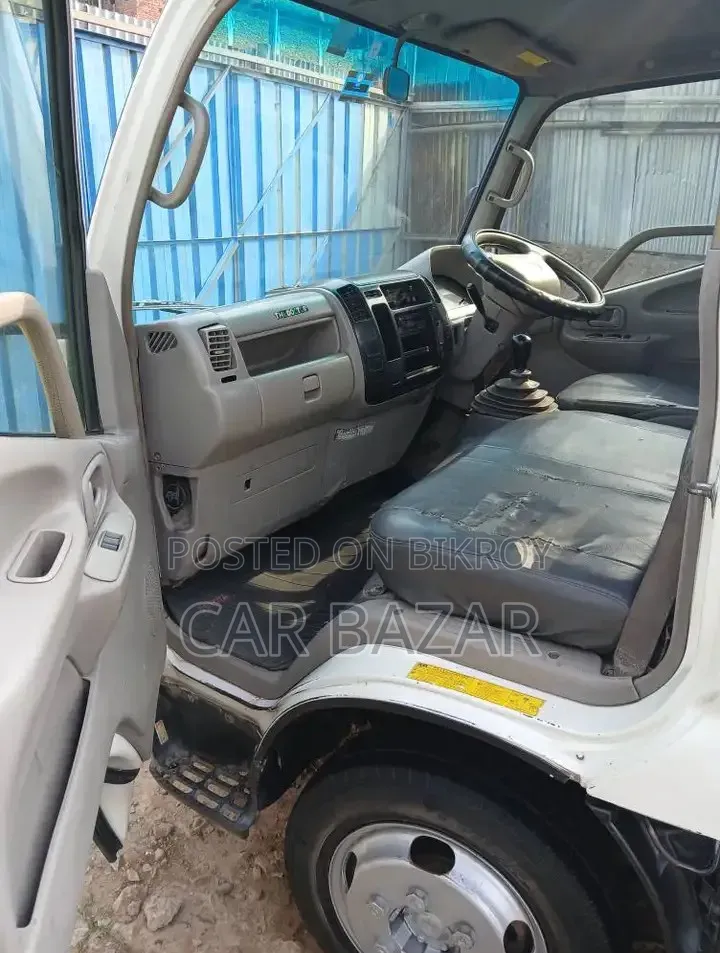 Toyota Dyna Pickup Diesel 2012