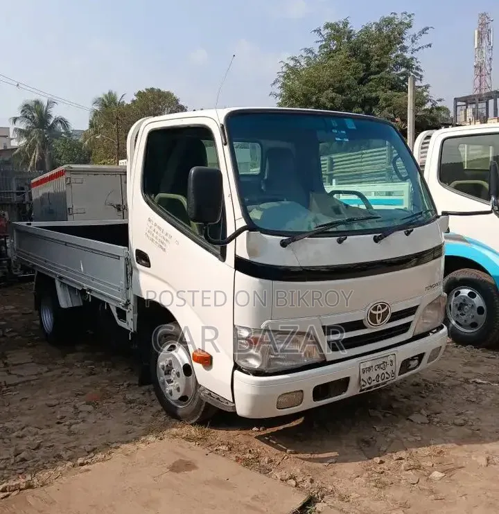 Toyota Dyna Pickup Diesel 2012