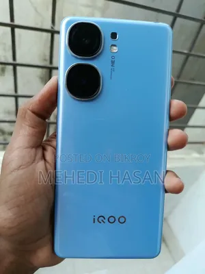 iQOO 256 GB Blue
