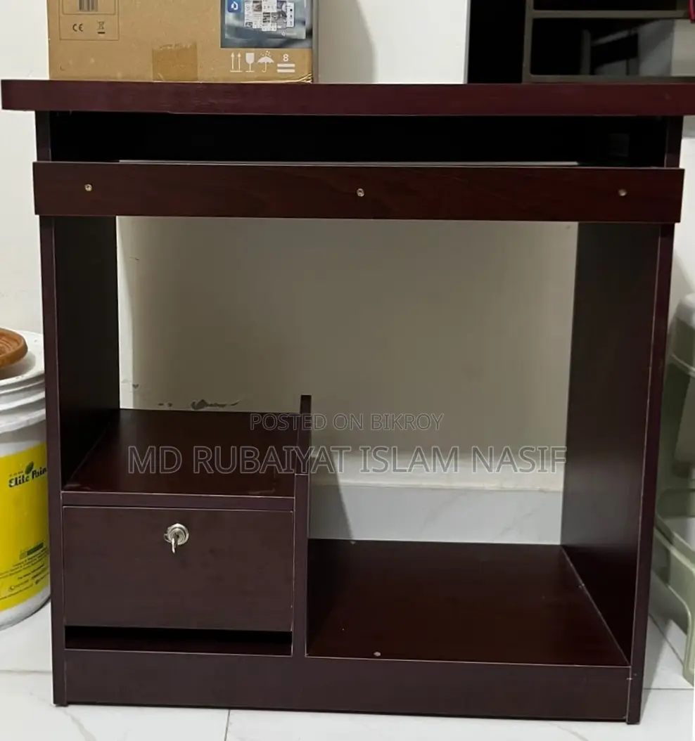 Computer Table