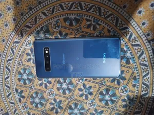 Samsung Galaxy S10 128 GB Blue